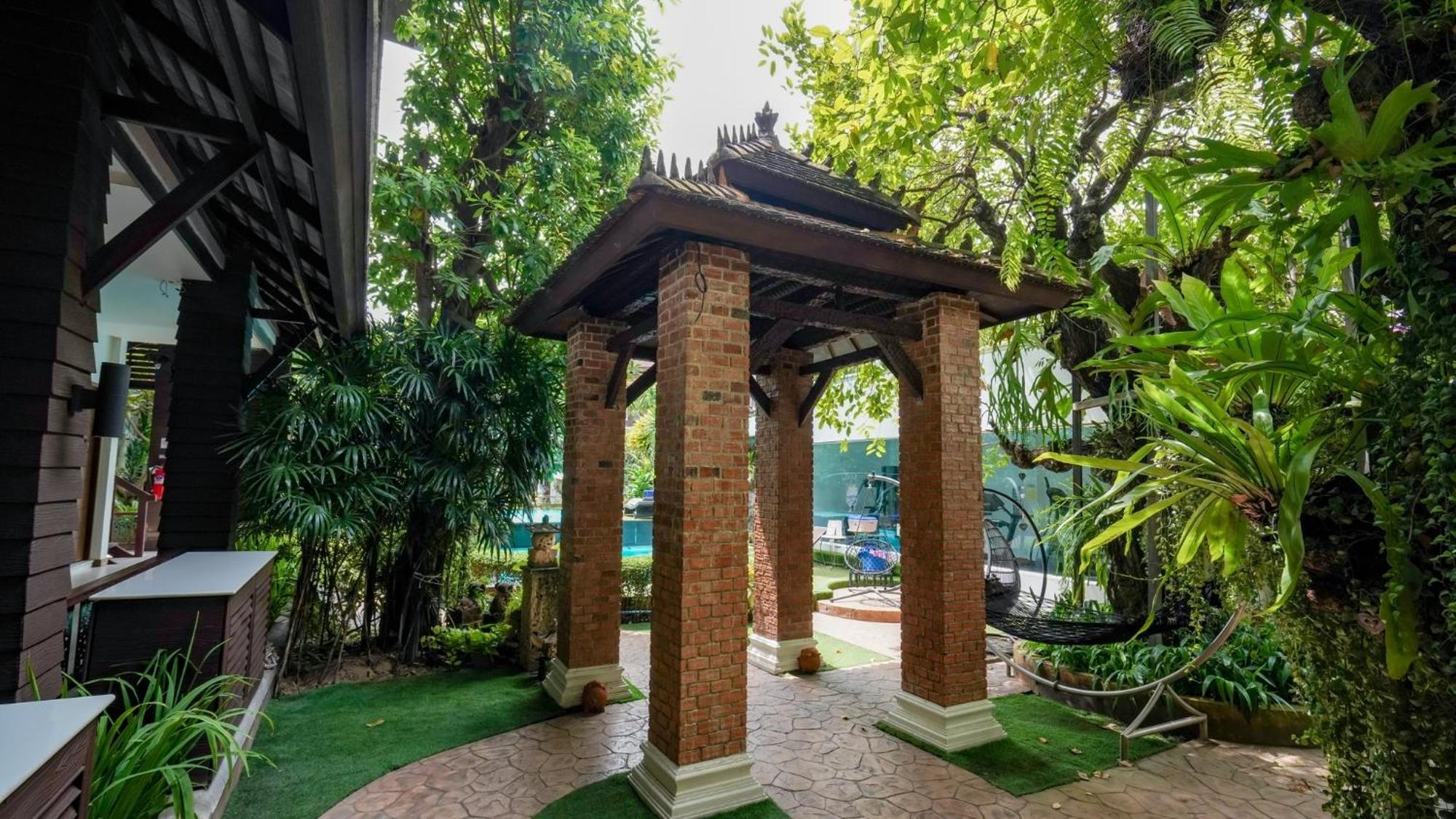 Kodchasri Thani Hotel Chiangmai Chiang Mai Exterior foto